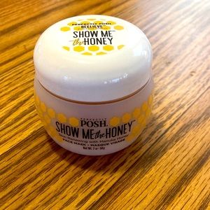 Perfectly posh skin renewing face mask 2 Oz